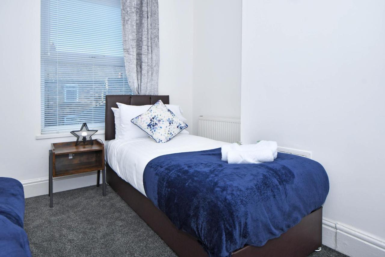 Jane House, Superb 3 Bed House, Sleeps 6 Vila Stoke-on-Trent Exterior foto